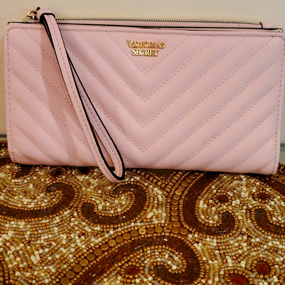 NWOT Victoria's Secret VICTORIA SECRET CROSSBODY BAG